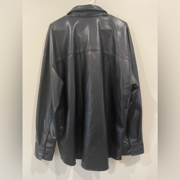 Aritzia Babaton•Vegan Leather Pelli Shirt Jacket•Black•Size 2XL - Picture 4 of 9